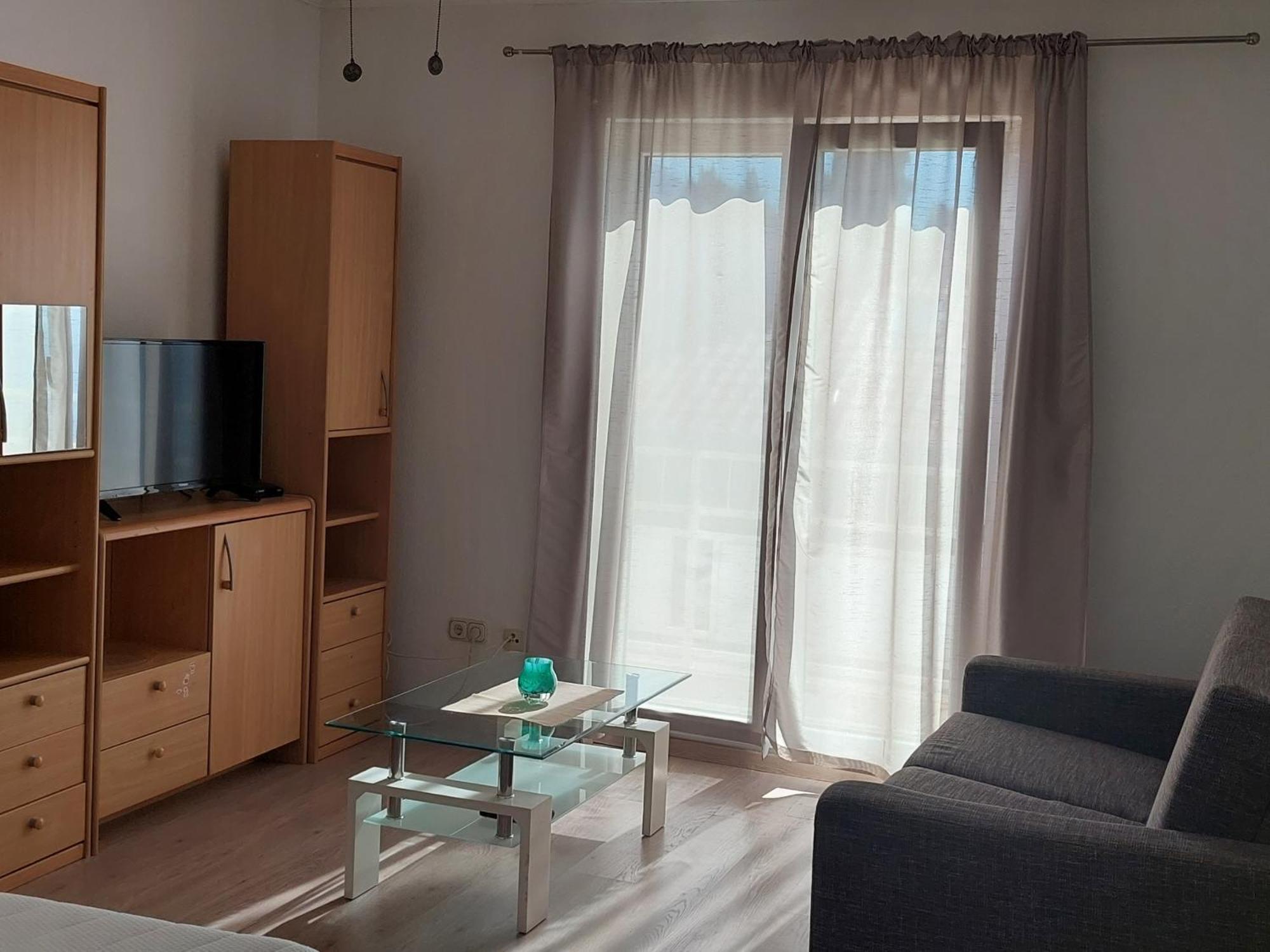 Apartman Figaro Pogled Od Milijun Dolara, 2 Tusa, 2 Wc Kaštela Exterior foto