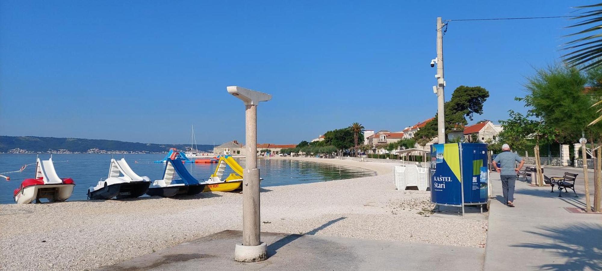 Apartman Figaro Pogled Od Milijun Dolara, 2 Tusa, 2 Wc Kaštela Exterior foto