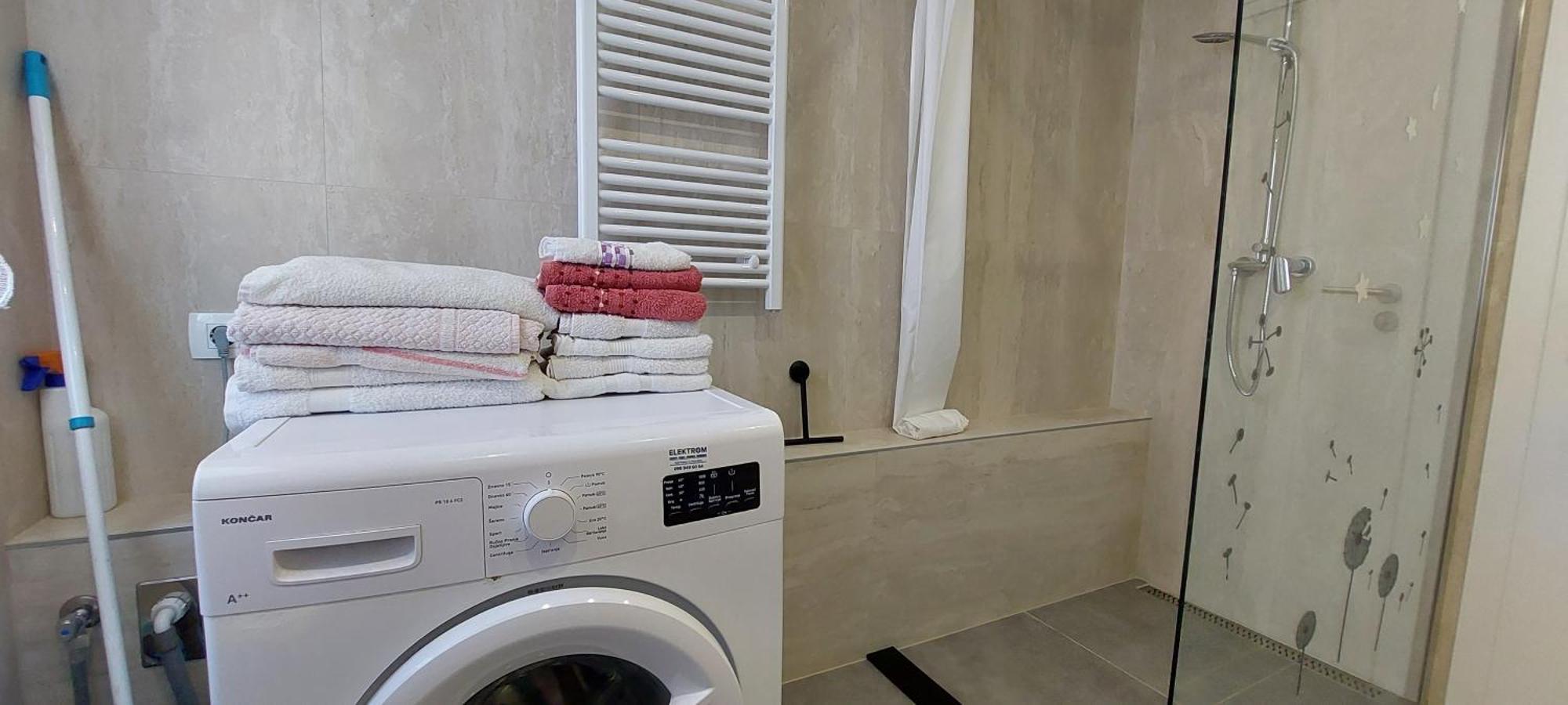 Apartman Figaro Pogled Od Milijun Dolara, 2 Tusa, 2 Wc Kaštela Exterior foto